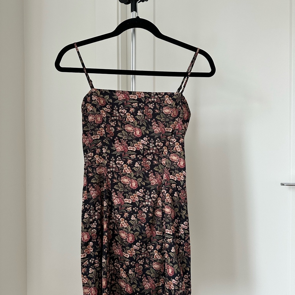 Aritzia - Sunday Best Shimmer Satin Dress